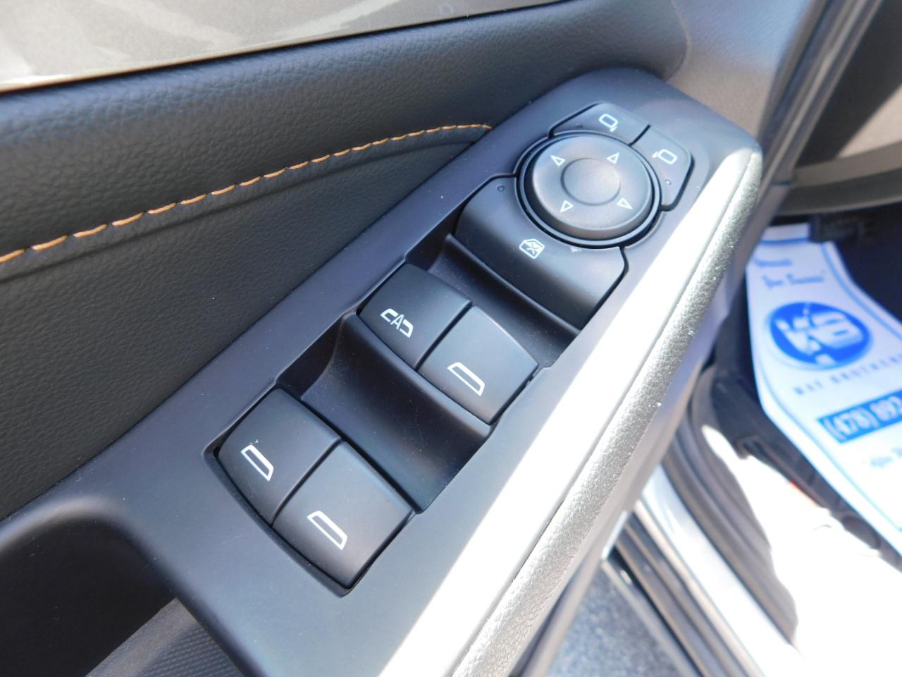 Chevrolet Traverse FWD 4dr LT Leather w/3LT 2019
