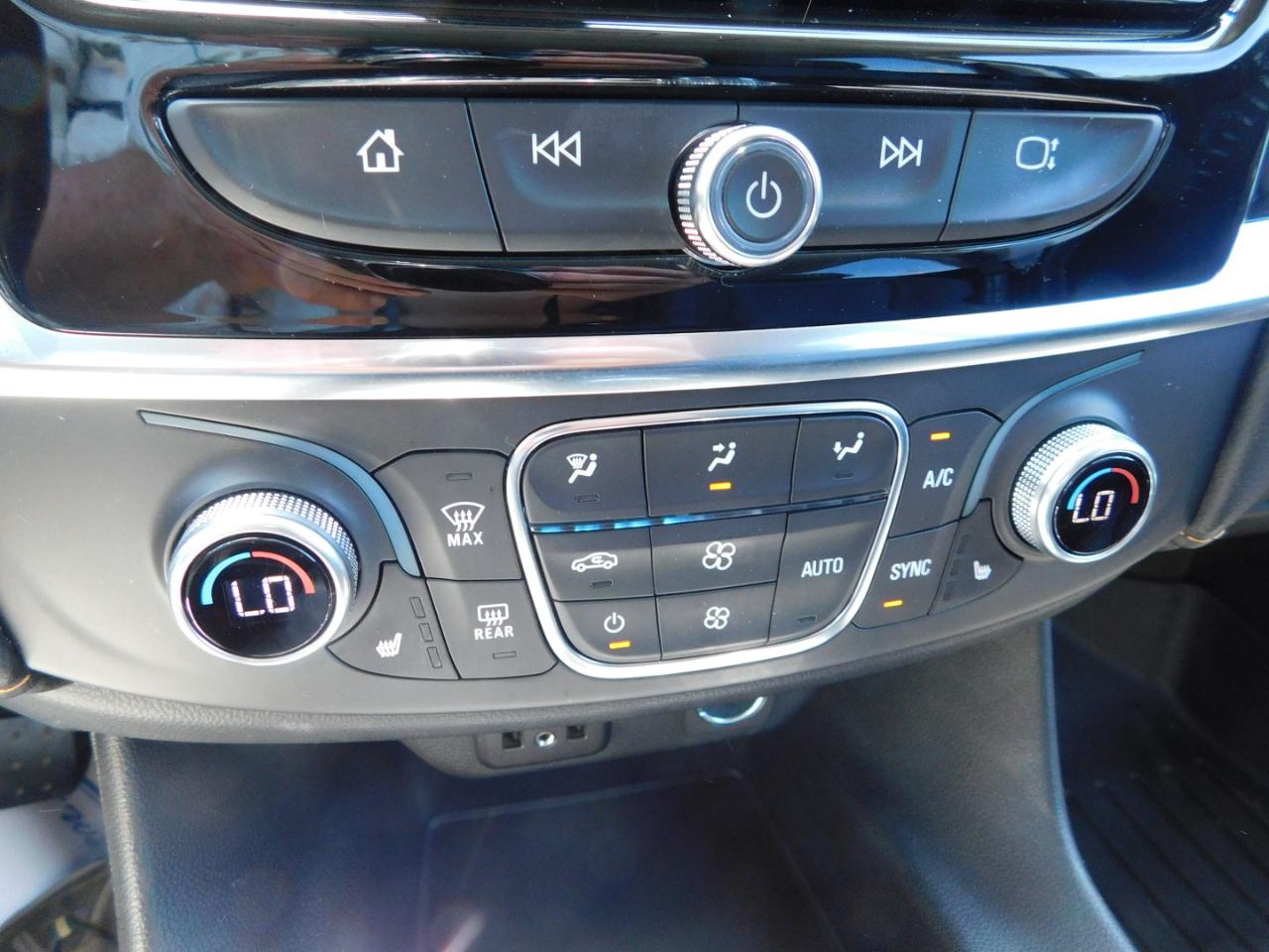 Chevrolet Traverse FWD 4dr LT Leather w/3LT 2019