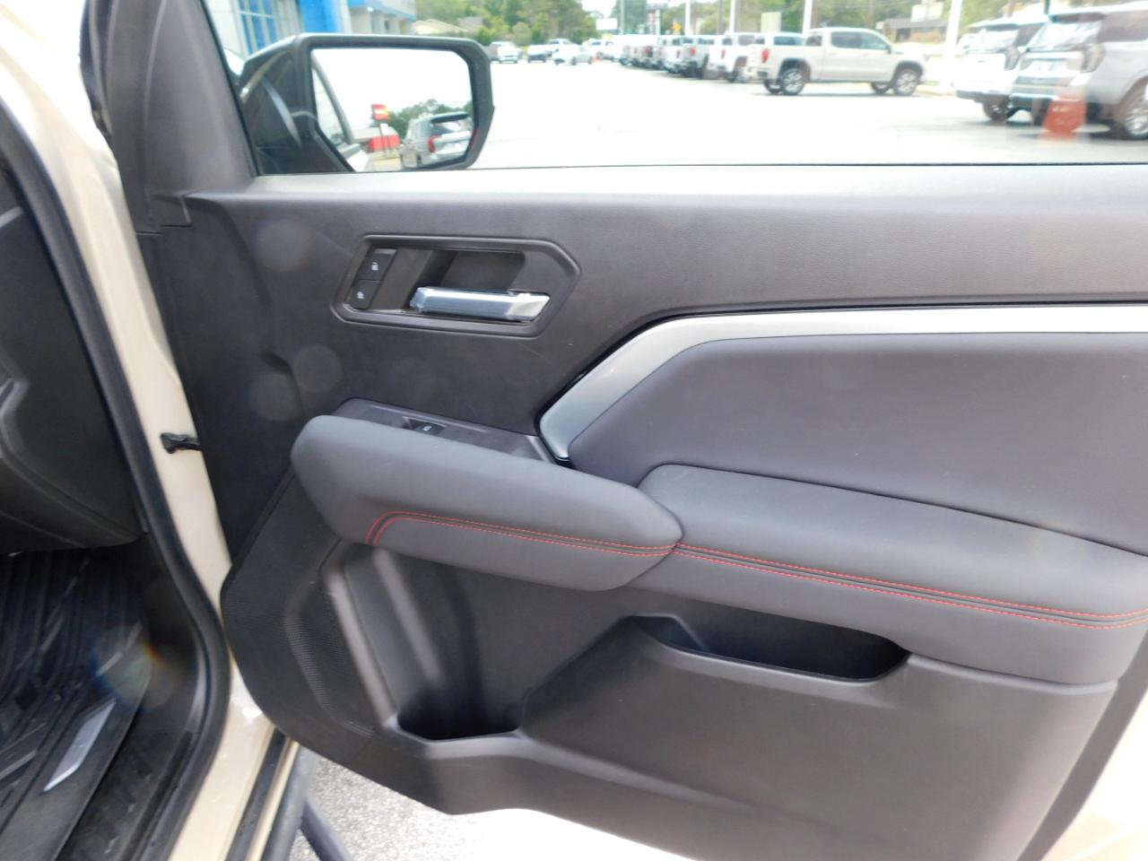 Chevrolet Colorado 4WD Crew Cab Z71 2023