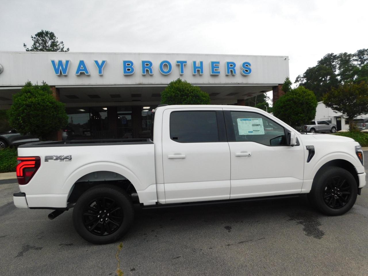 2026 Ford F-150 PLATINUM 4WD SUPERCREW 5.