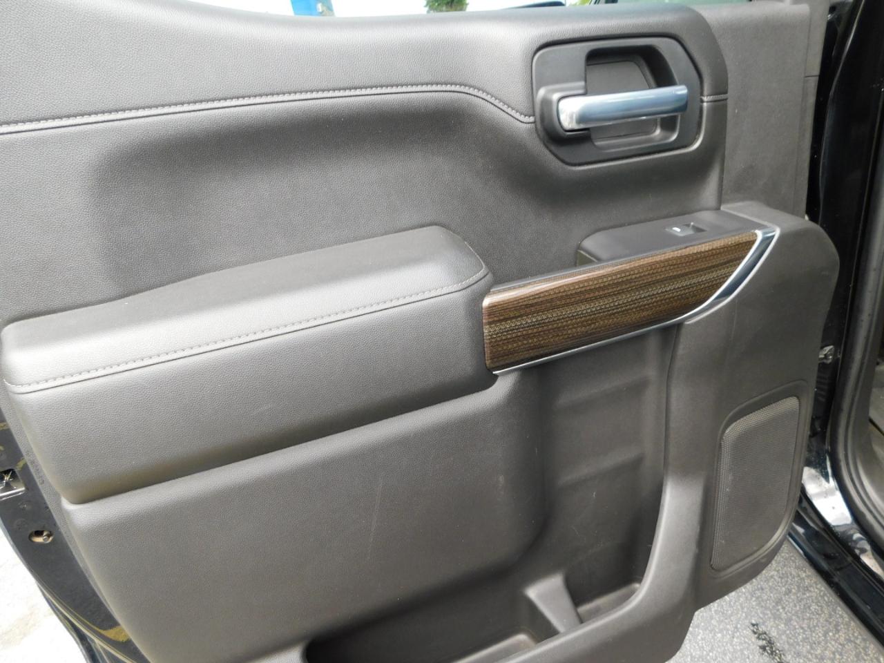 Chevrolet Silverado 1500  2021