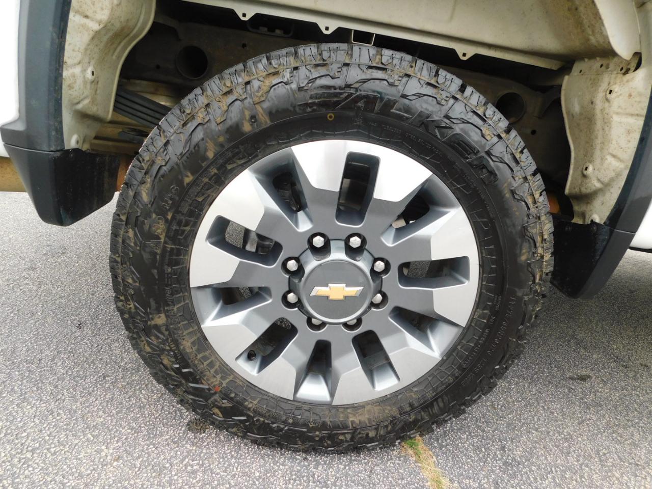 Chevrolet Silverado 2500HD 4WD Crew Cab 159" Custom 2023