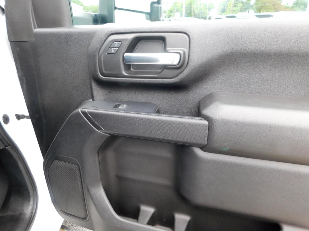 Chevrolet Silverado 2500HD 4WD Crew Cab 159" Custom 2023