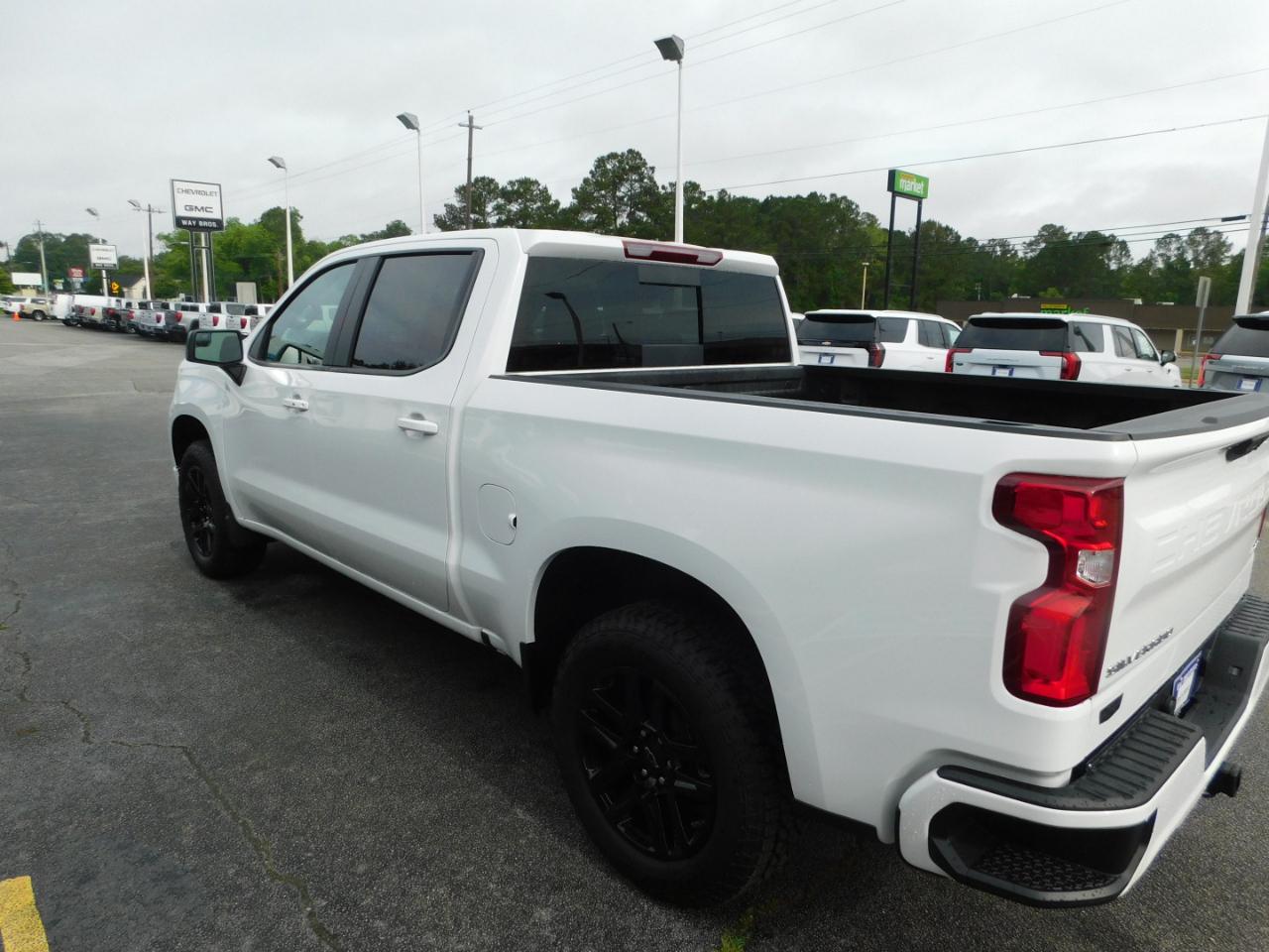 Chevrolet Silverado 1500 4WD Crew Cab 147" RST 2026