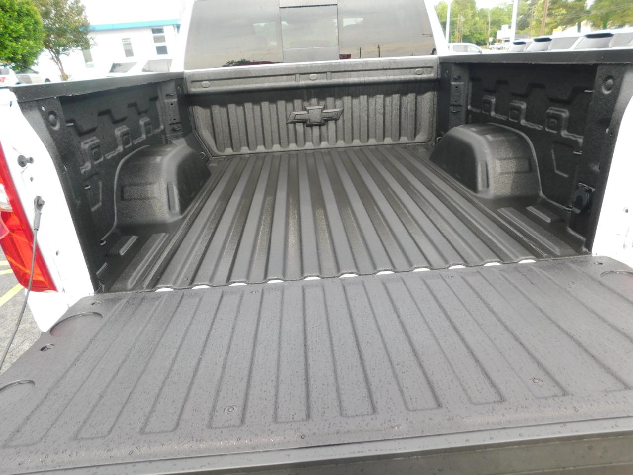 Chevrolet Silverado 1500 4WD Crew Cab 147" RST 2026