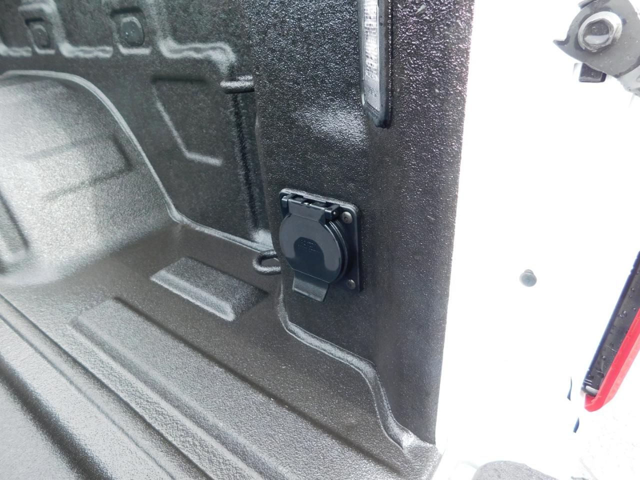 Chevrolet Silverado 1500 4WD Crew Cab 147" RST 2026