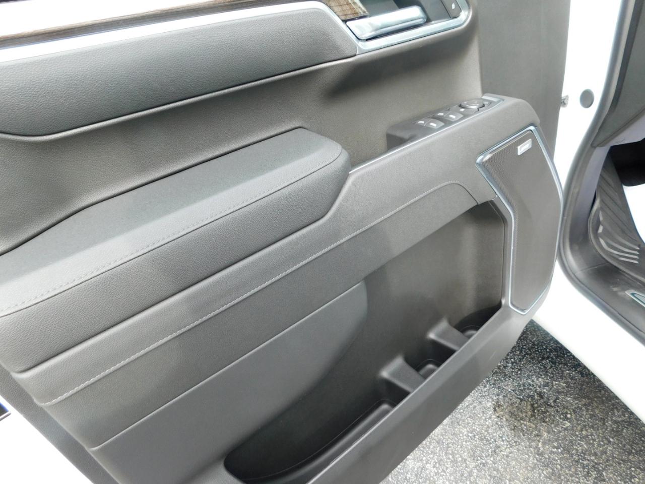 Chevrolet Silverado 1500 4WD Crew Cab 147" RST 2026