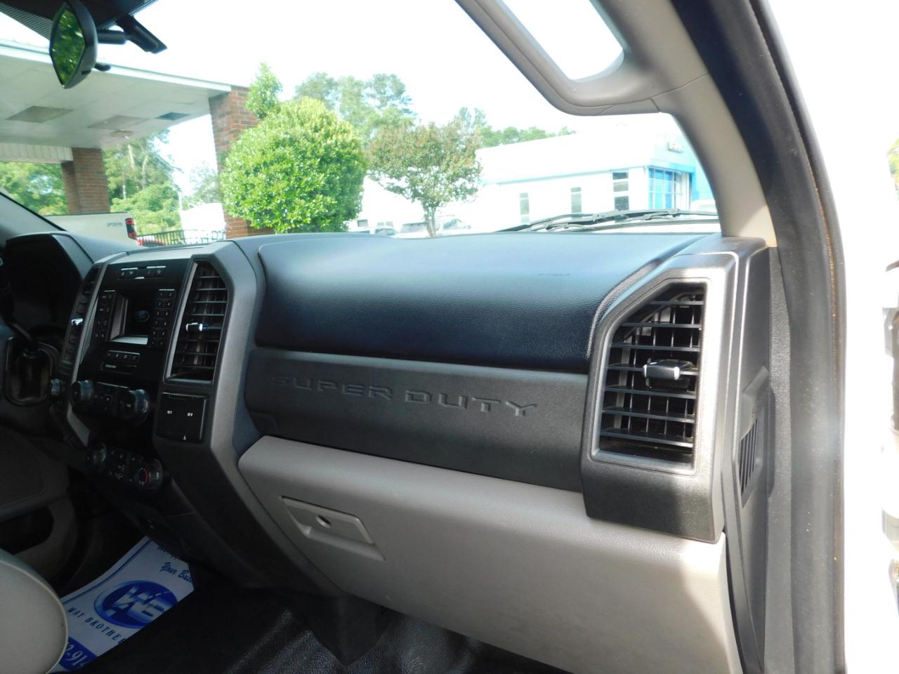 Ford Super Duty F-250 SRW XL 4WD Crew Cab 6.75' Box 2020