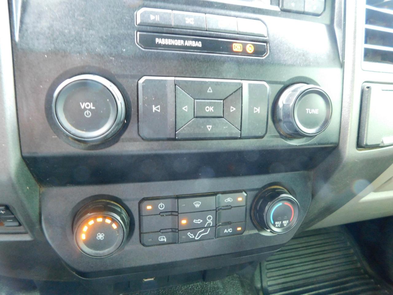 Ford Super Duty F-250 SRW XL 4WD Crew Cab 6.75' Box 2020