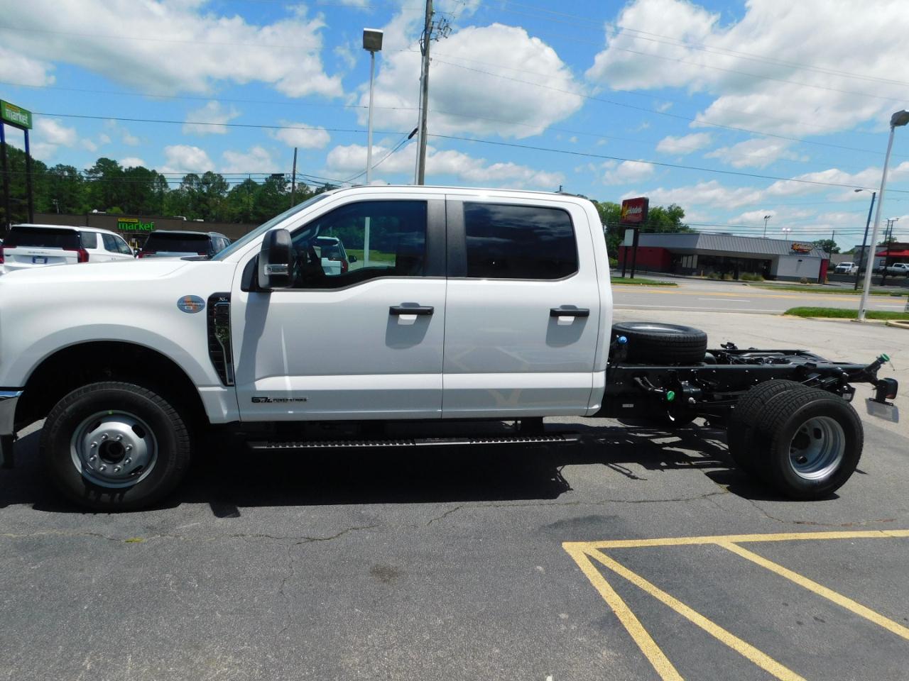 Ford Super Duty F-350 DRW  2026