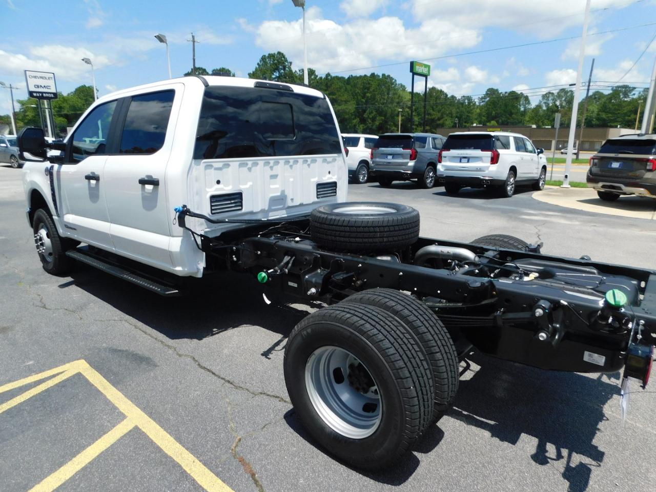 Ford Super Duty F-350 DRW  2026