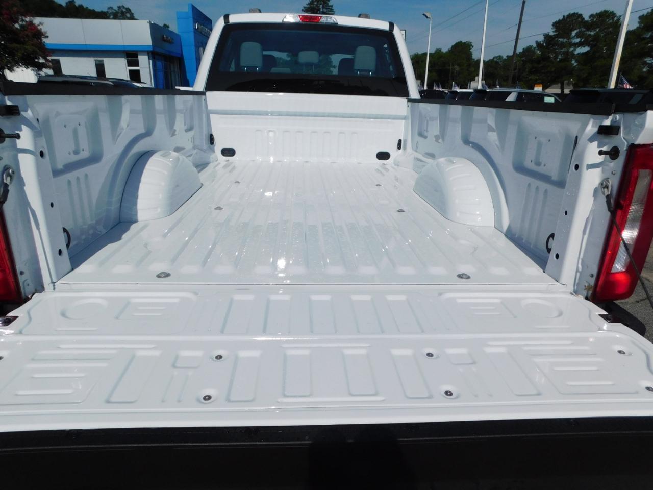 Ford Super Duty F-250 SRW XL 4WD Crew Cab 8' Box 2026