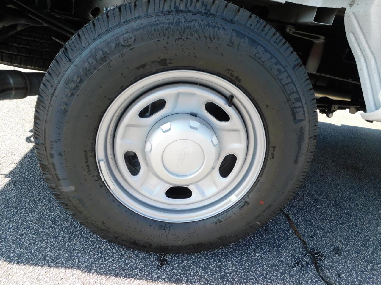 Ford Super Duty F-250 SRW XL 4WD Crew Cab 8' Box 2026