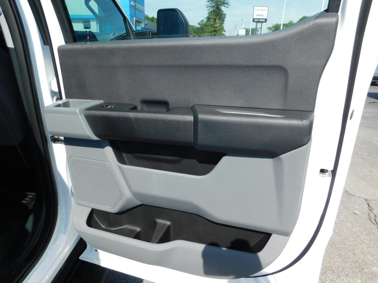 Ford Super Duty F-250 SRW XL 4WD Crew Cab 8' Box 2026