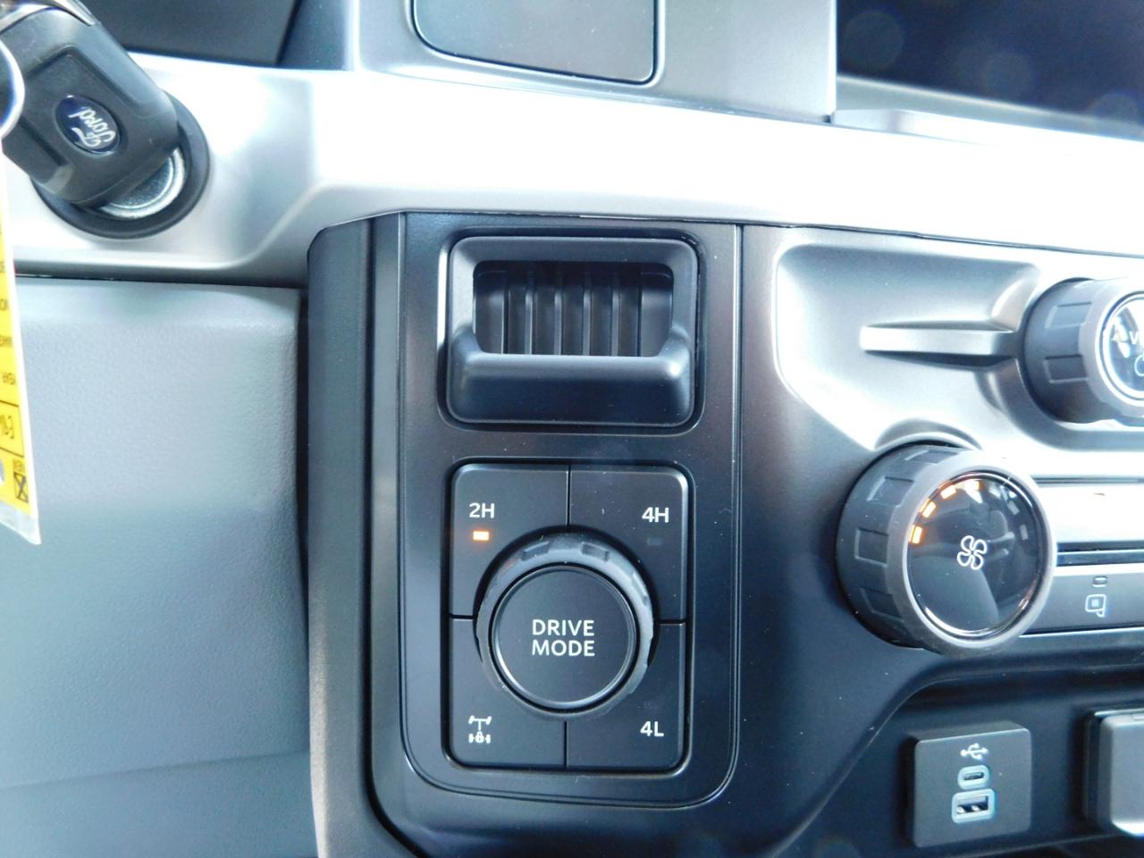 Ford Super Duty F-250 SRW XL 4WD Crew Cab 8' Box 2026