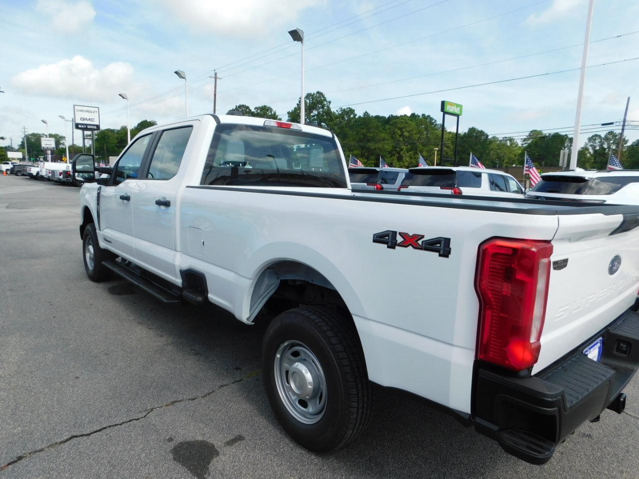 Ford Super Duty F-250 SRW XL 4WD Crew Cab 8' Box 2026
