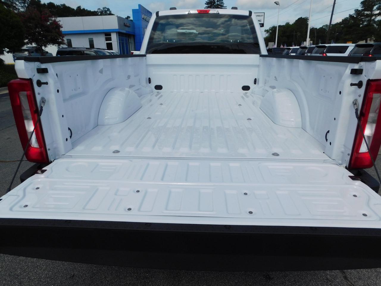 Ford Super Duty F-250 SRW XL 4WD Crew Cab 8' Box 2026