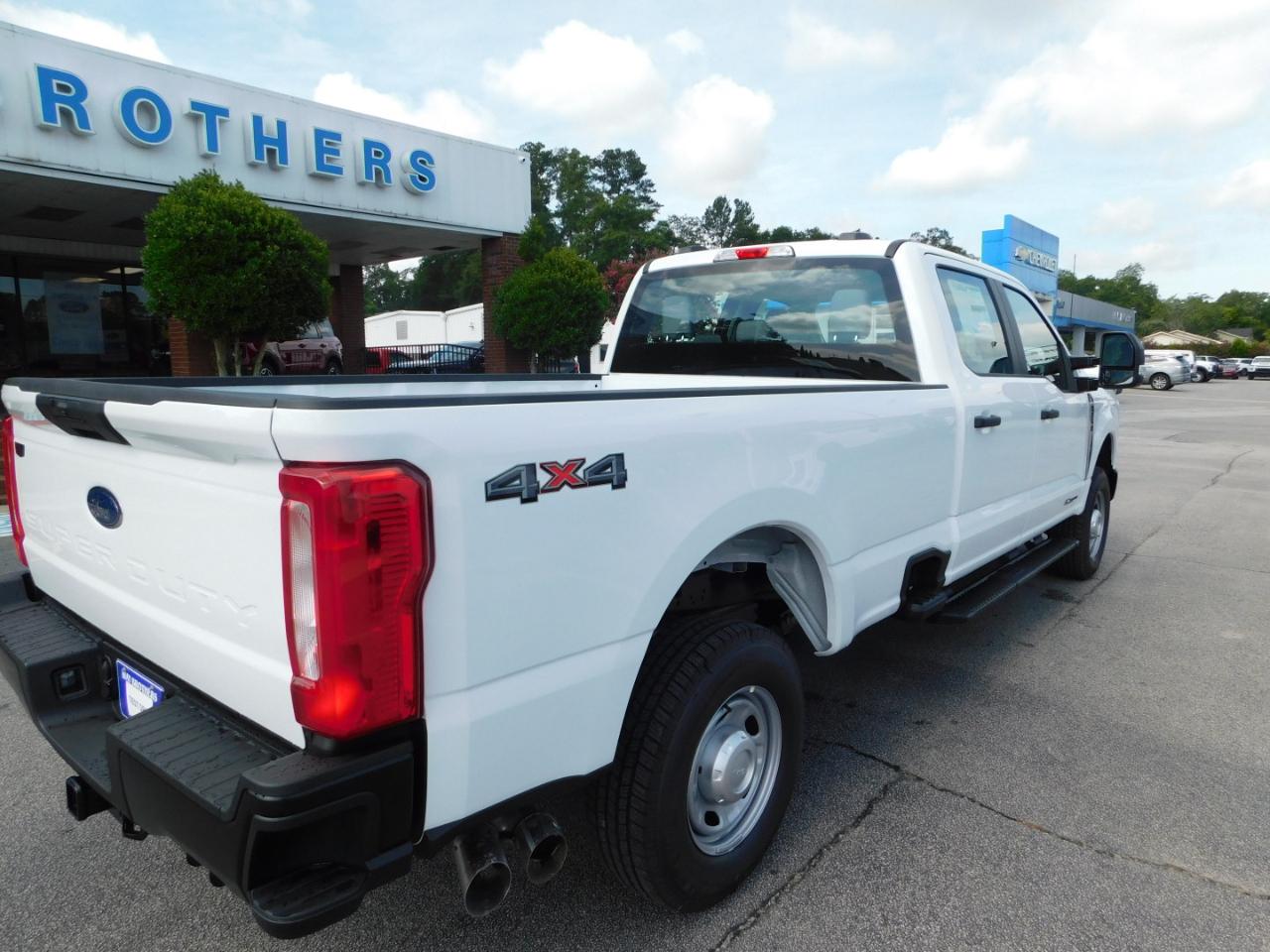 Ford Super Duty F-250 SRW XL 4WD Crew Cab 8' Box 2026