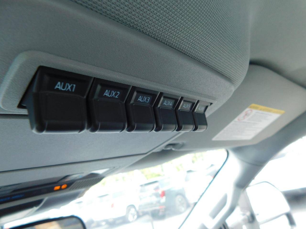 Ford Super Duty F-250 SRW XL 4WD Crew Cab 8' Box 2026