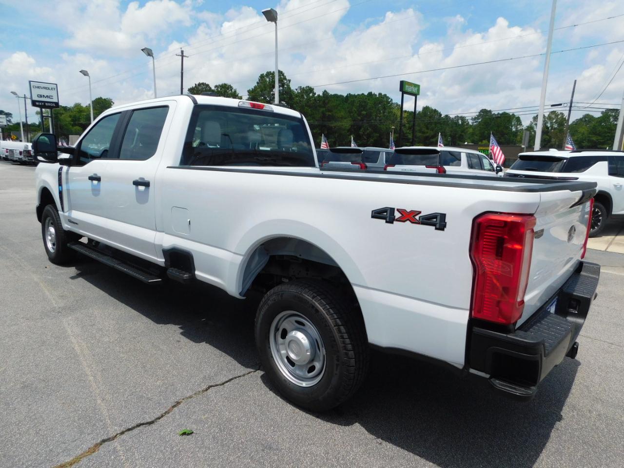 Ford Super Duty F-250 SRW XL 4WD Crew Cab 8' Box 2026