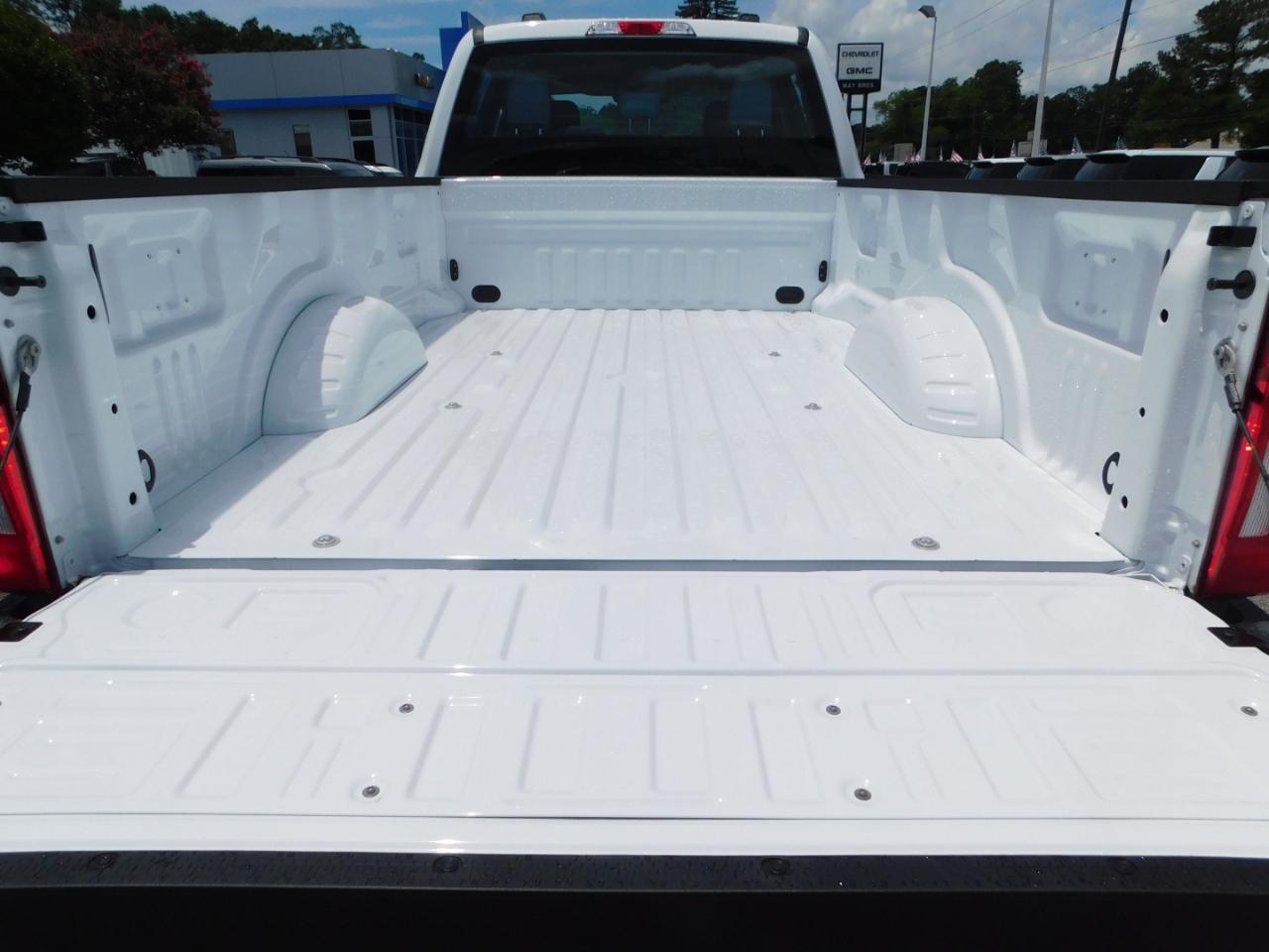 Ford Super Duty F-250 SRW XL 4WD Crew Cab 8' Box 2026