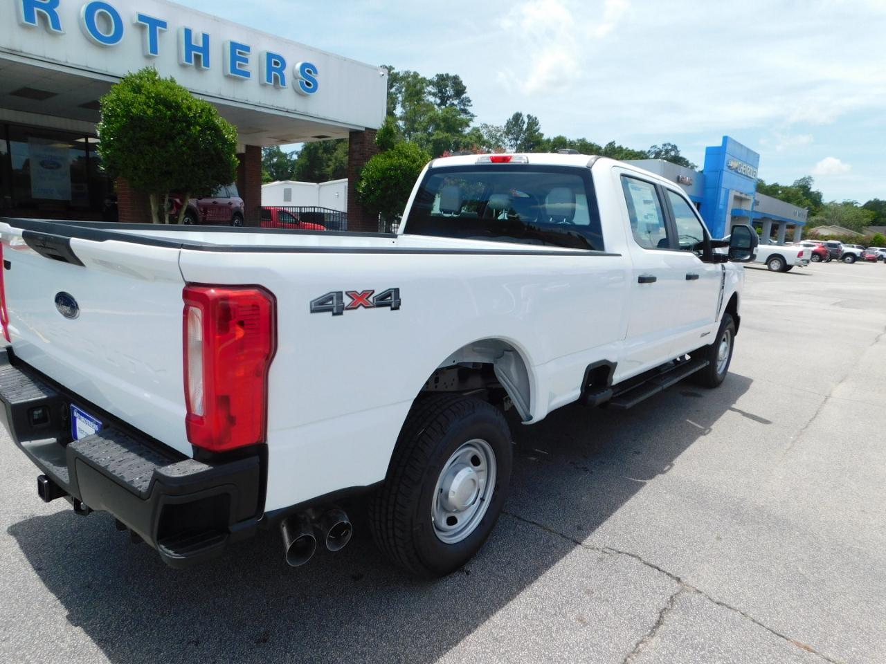 Ford Super Duty F-250 SRW XL 4WD Crew Cab 8' Box 2026