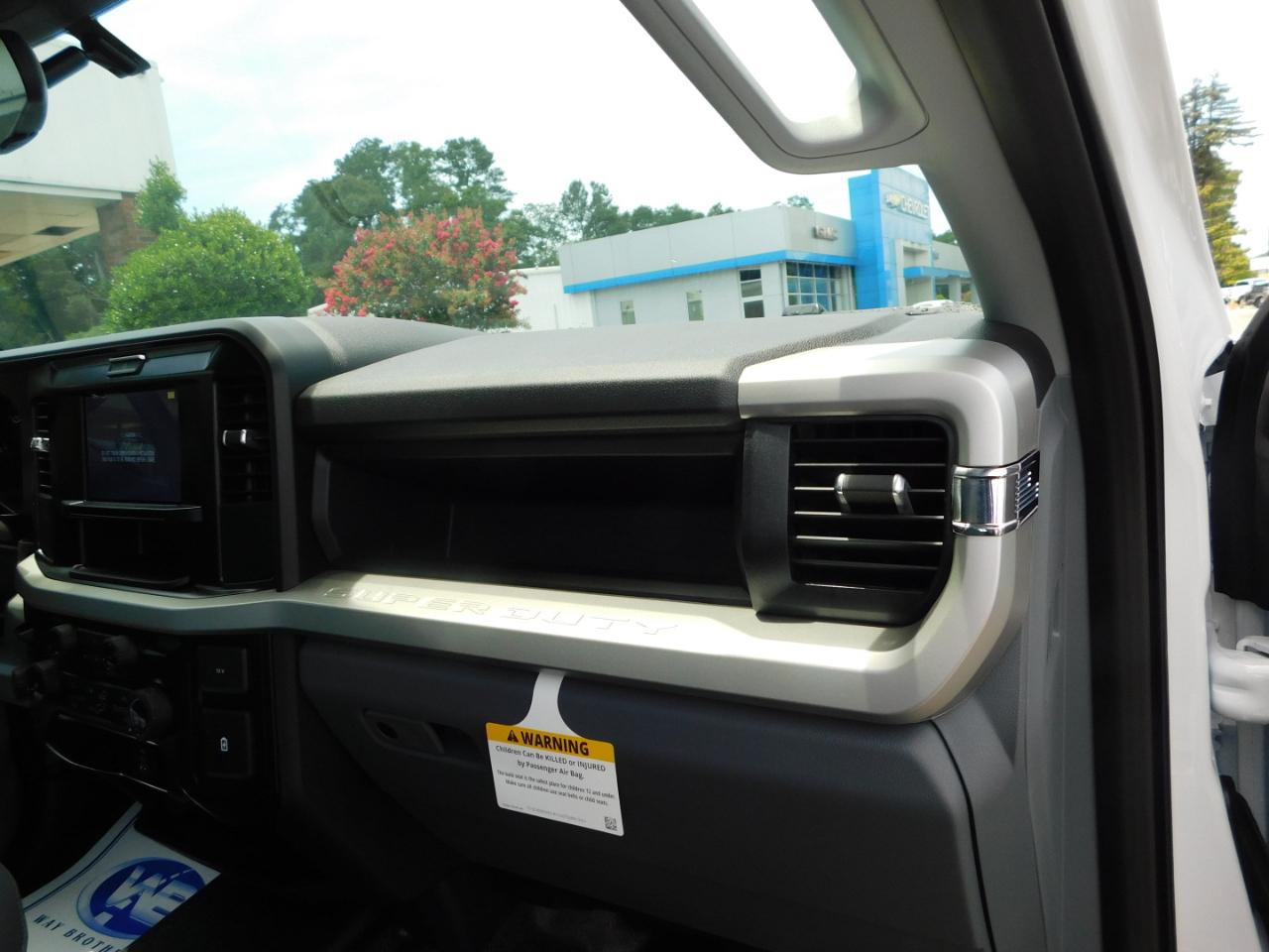 Ford Super Duty F-250 SRW XL 4WD Crew Cab 8' Box 2026