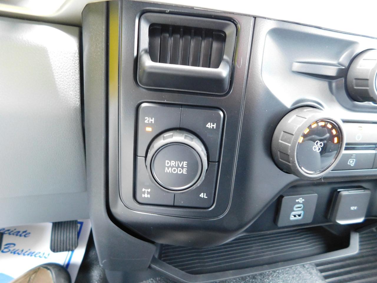 Ford Super Duty F-250 SRW XL 4WD Crew Cab 8' Box 2026