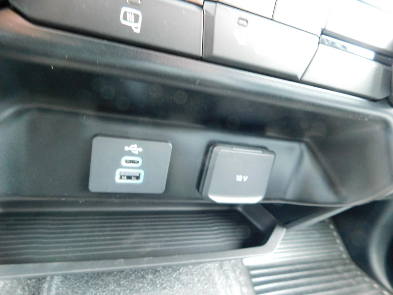 Ford Super Duty F-250 SRW XL 4WD Crew Cab 8' Box 2026