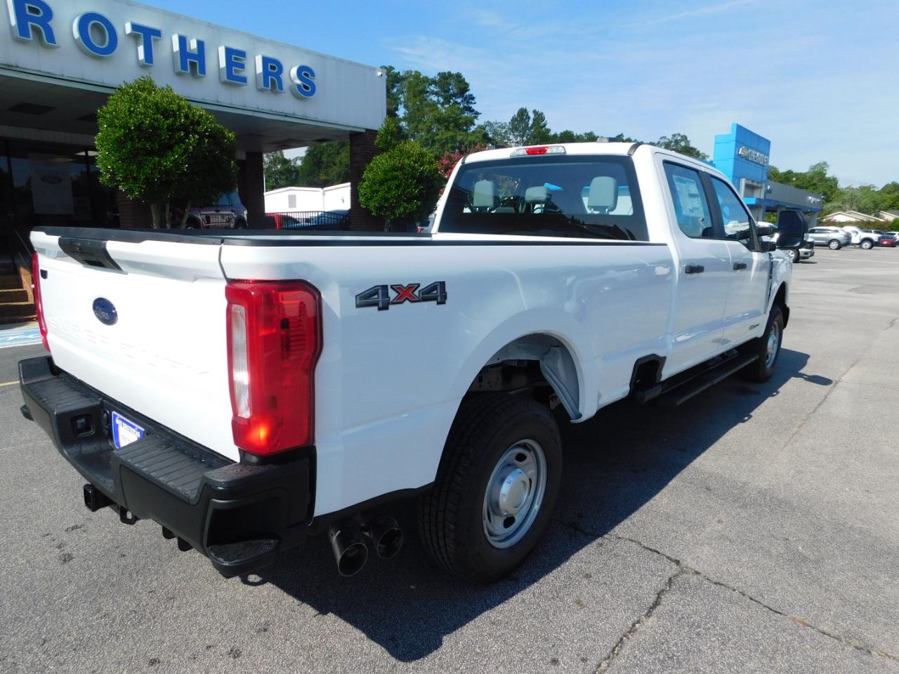Ford Super Duty F-250 SRW XL 4WD Crew Cab 8' Box 2026