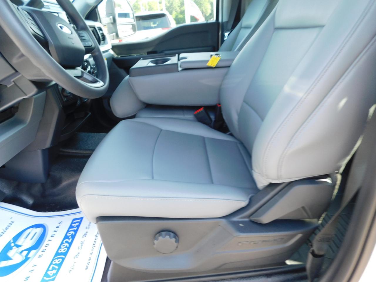 Ford Super Duty F-250 SRW XL 4WD Crew Cab 8' Box 2026