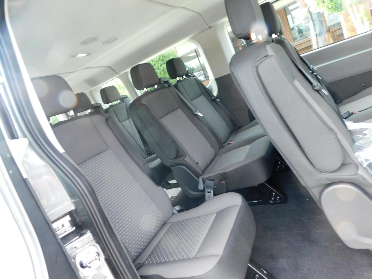 Ford Transit Passenger Wagon  2026