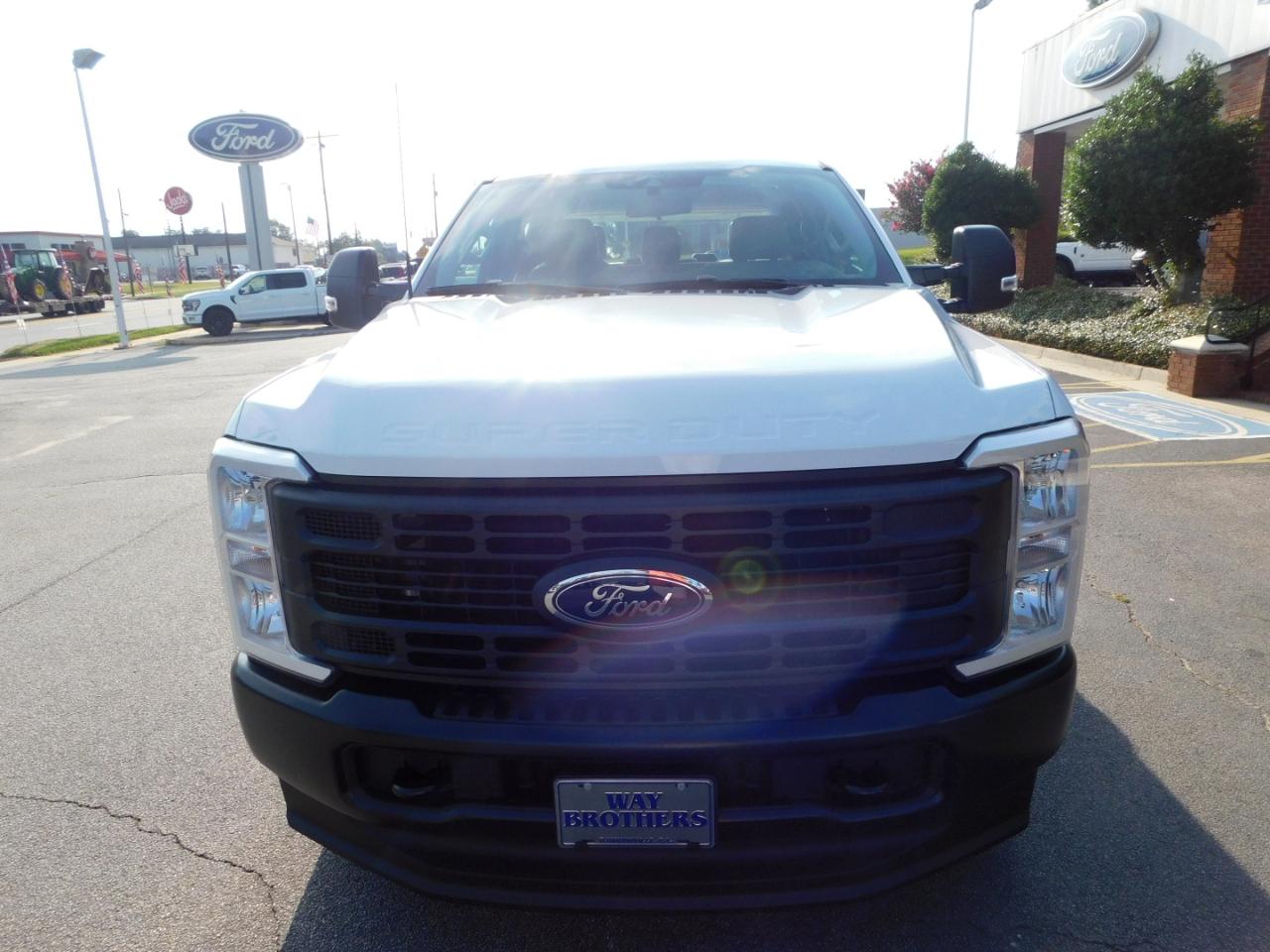 Ford Super Duty F-250 SRW XL 4WD Crew Cab 8' Box 2026