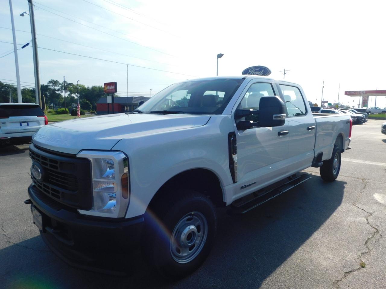 Ford Super Duty F-250 SRW XL 4WD Crew Cab 8' Box 2026