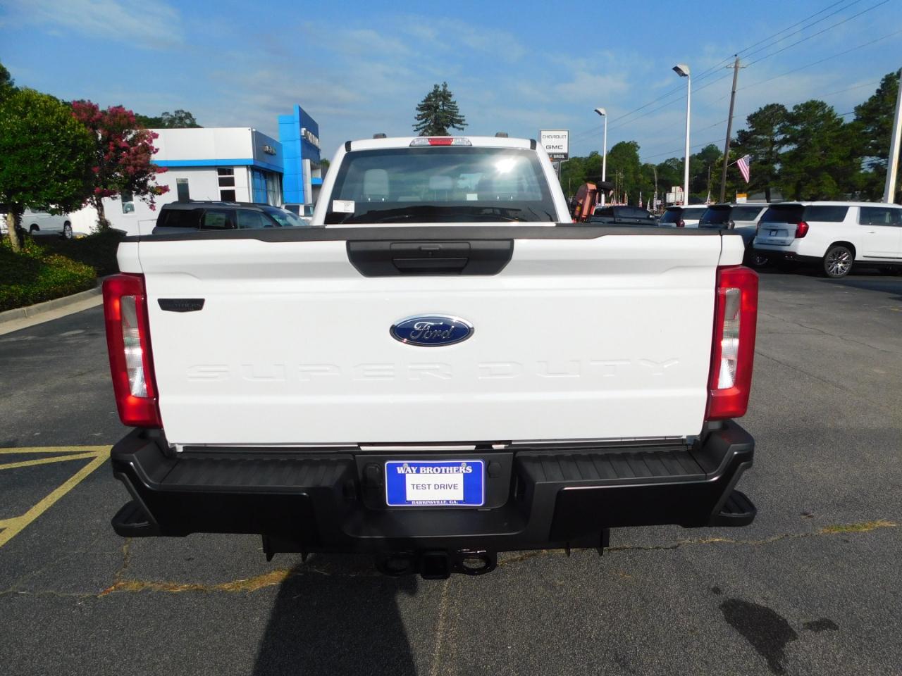 Ford Super Duty F-250 SRW XL 4WD Crew Cab 8' Box 2026