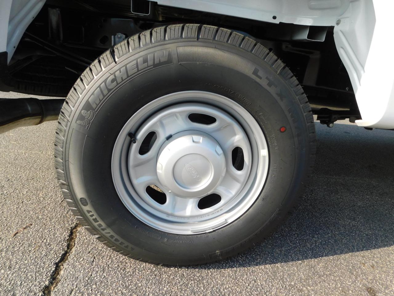 Ford Super Duty F-250 SRW XL 4WD Crew Cab 8' Box 2026
