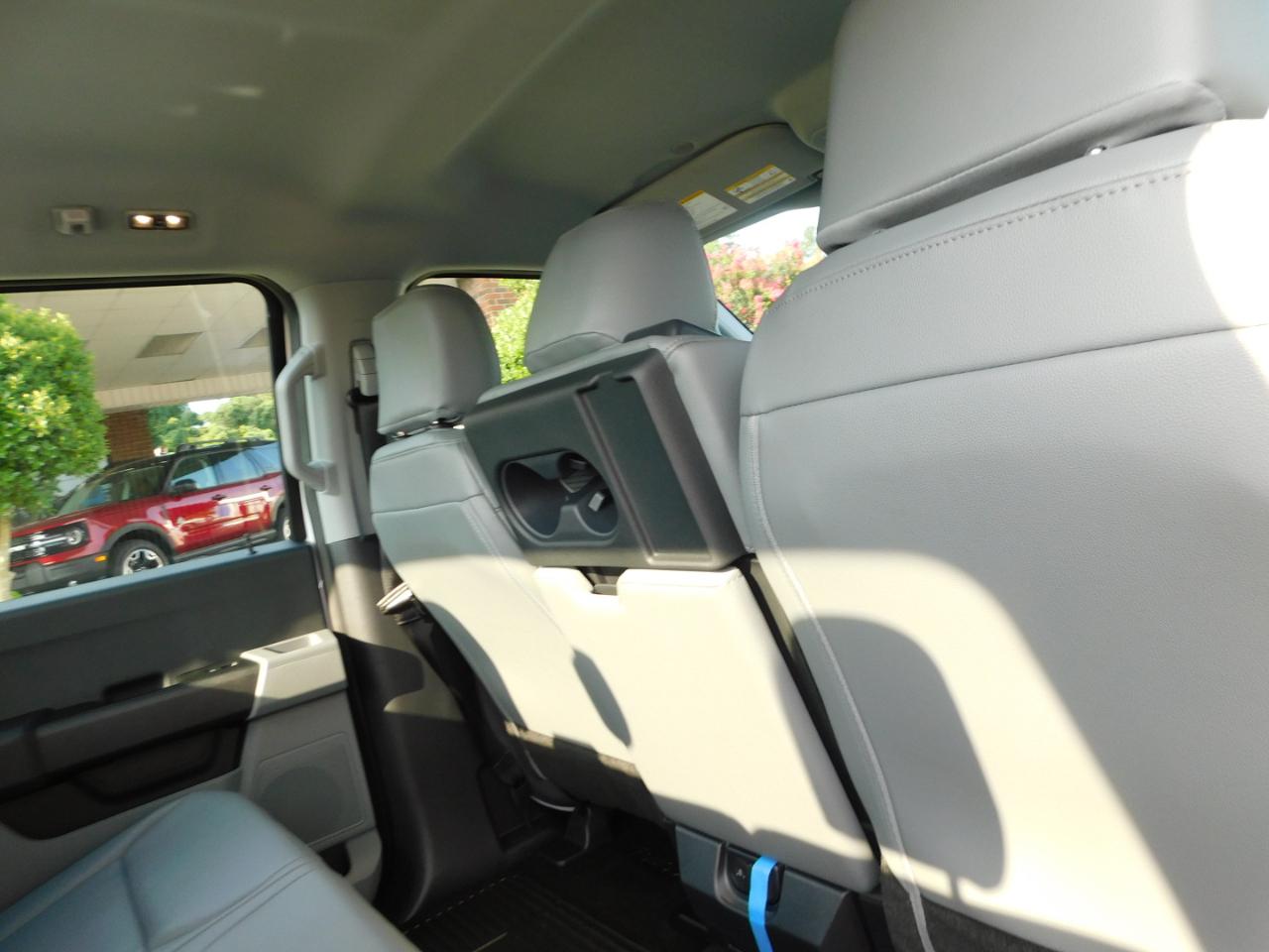 Ford Super Duty F-250 SRW XL 4WD Crew Cab 8' Box 2026