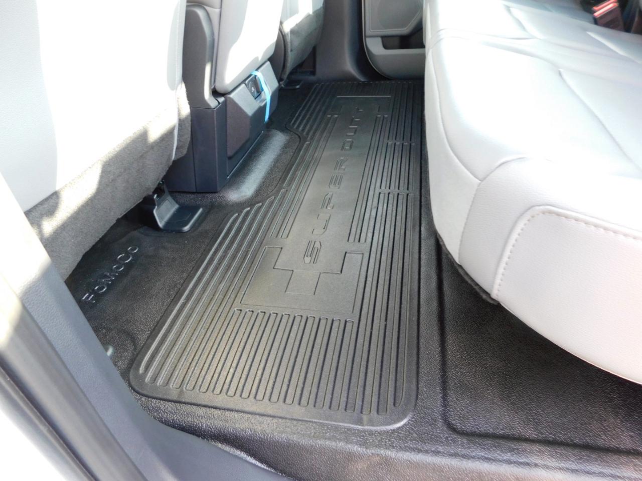 Ford Super Duty F-250 SRW XL 4WD Crew Cab 8' Box 2026