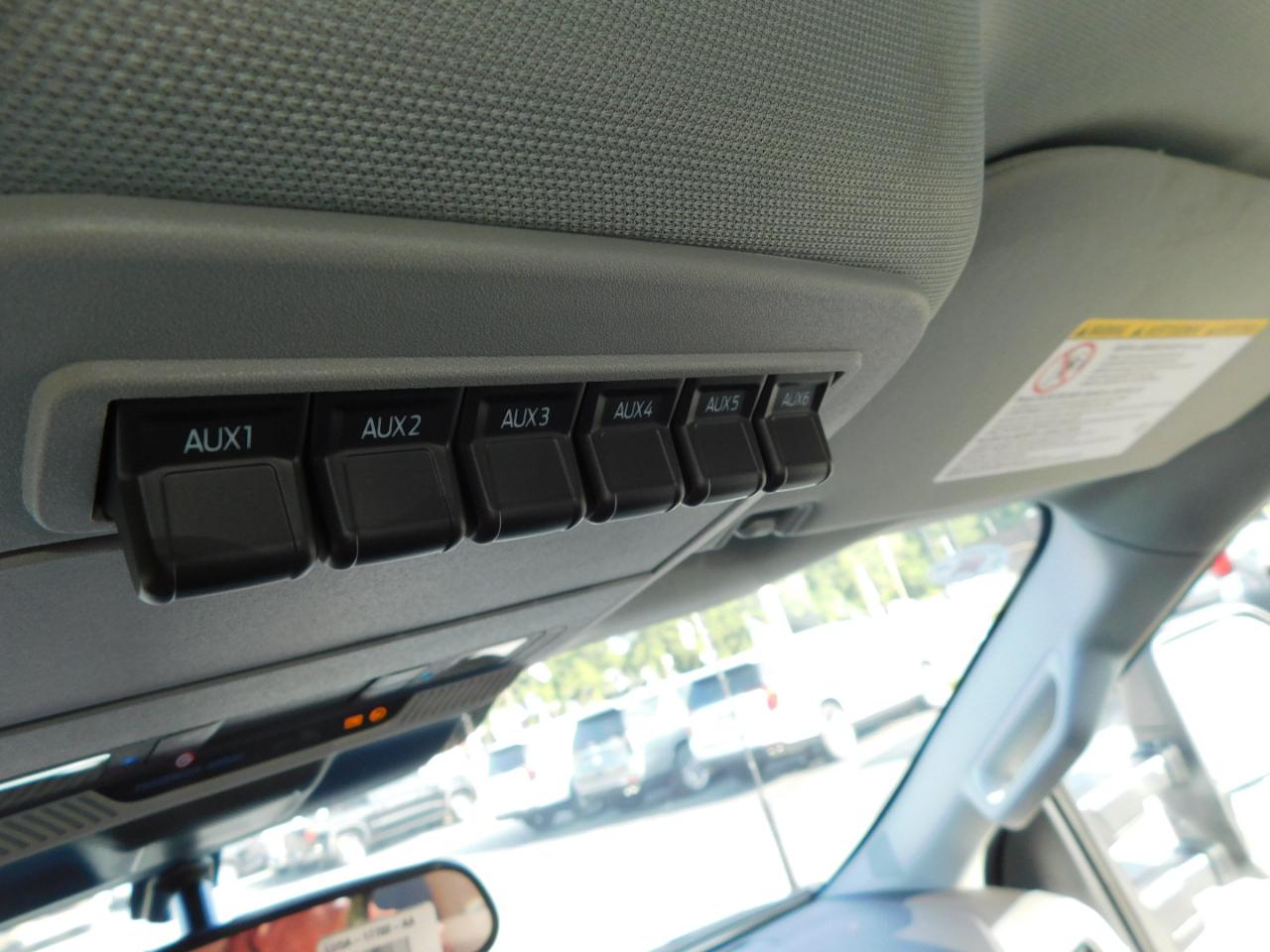 Ford Super Duty F-250 SRW XL 4WD Crew Cab 8' Box 2026