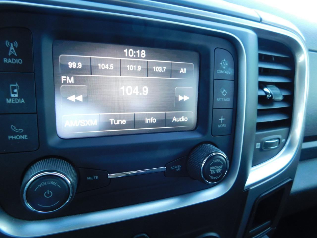RAM 1500 Classic  2023