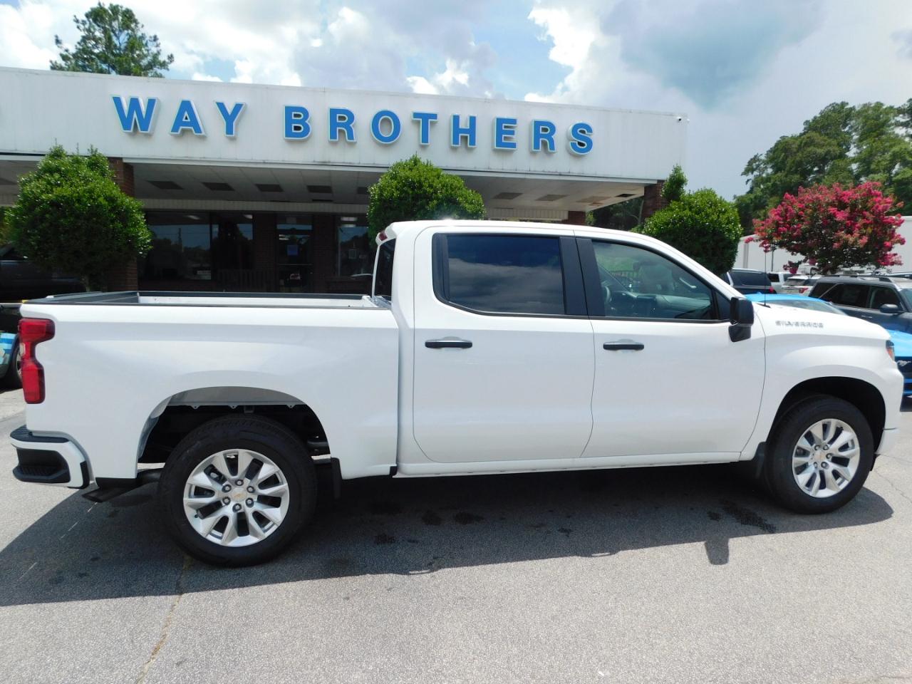 2026 Chevrolet Silverado 1500 2WD CREW CAB 147" CUSTOM