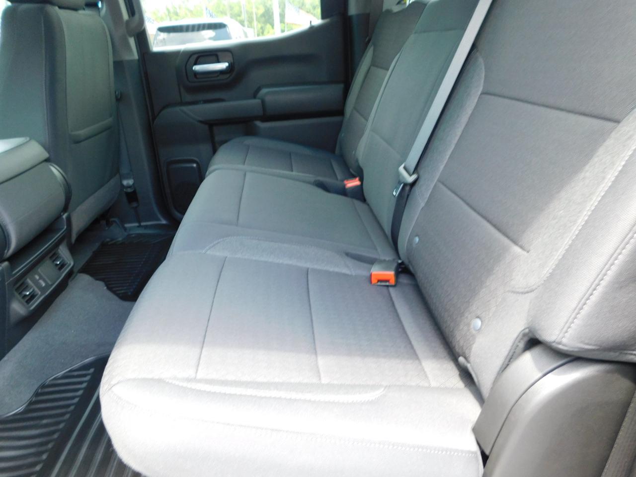 Chevrolet Silverado 1500 2WD Crew Cab 147" Custom 2026