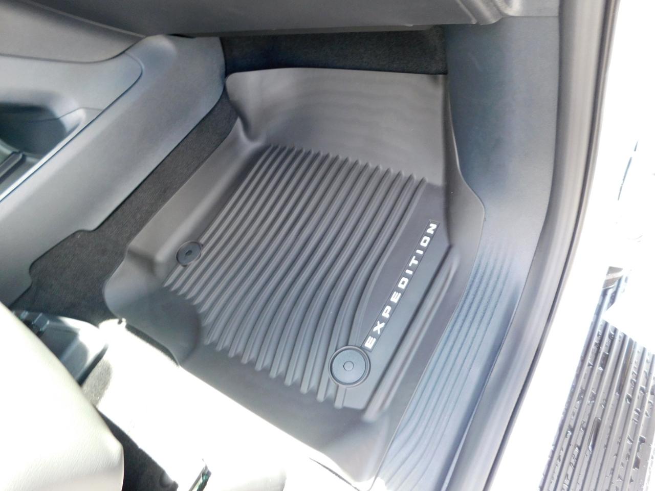 Ford Expedition Max Active 4x2 2027
