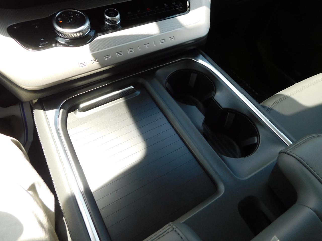 Ford Expedition Max Active 4x2 2027