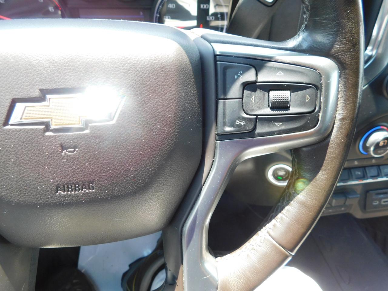 Chevrolet Silverado 1500 4WD Crew Cab 147" LT 2020