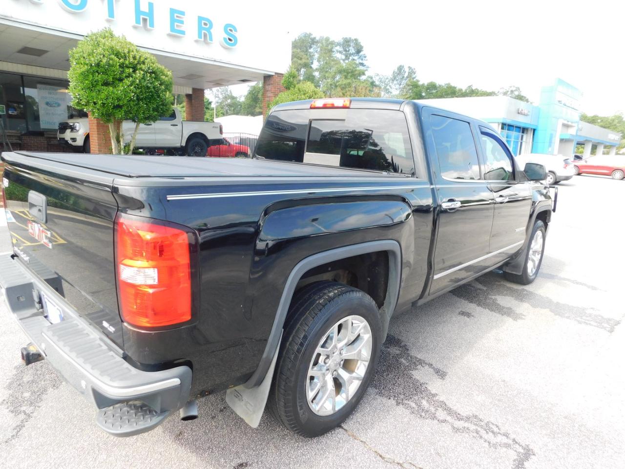 GMC Sierra 1500 4WD Crew Cab 143.5" SLT 2014