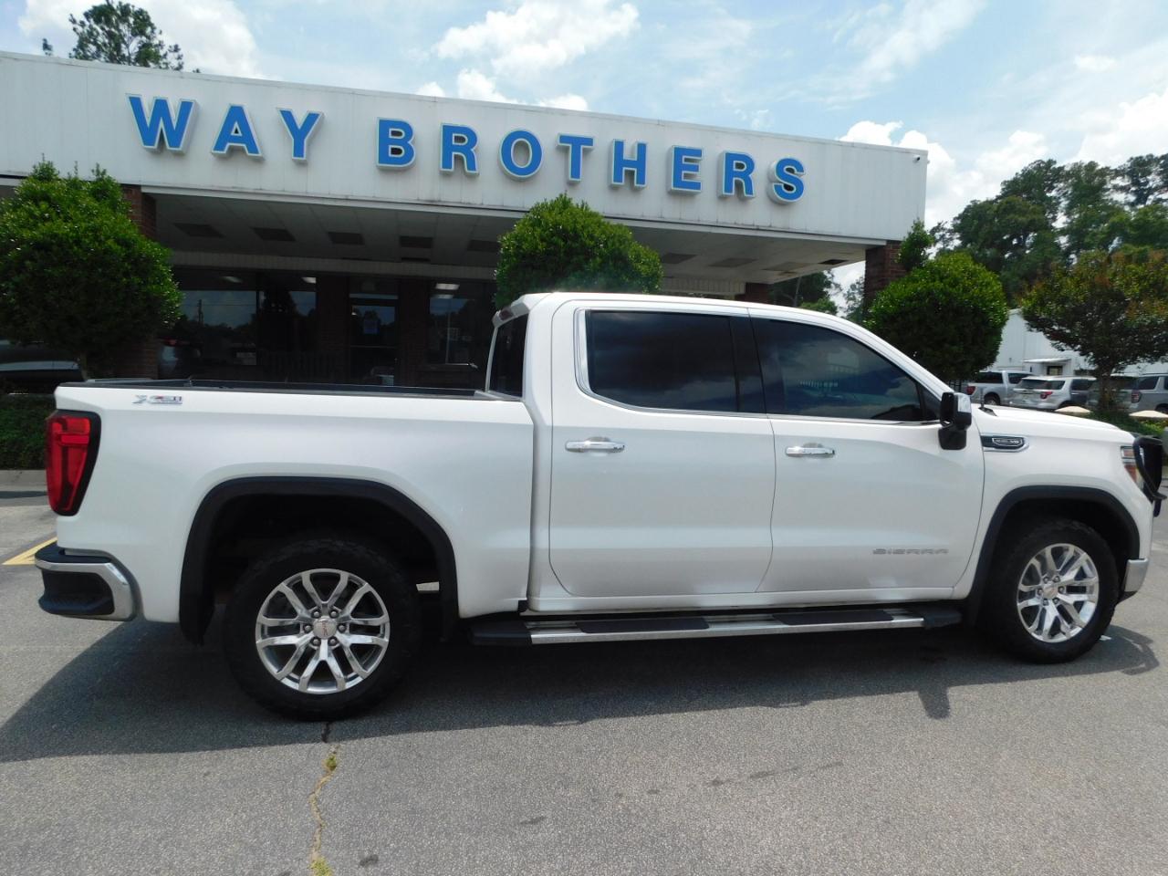 GMC Sierra 1500 4WD Crew Cab 147" SLT 2020