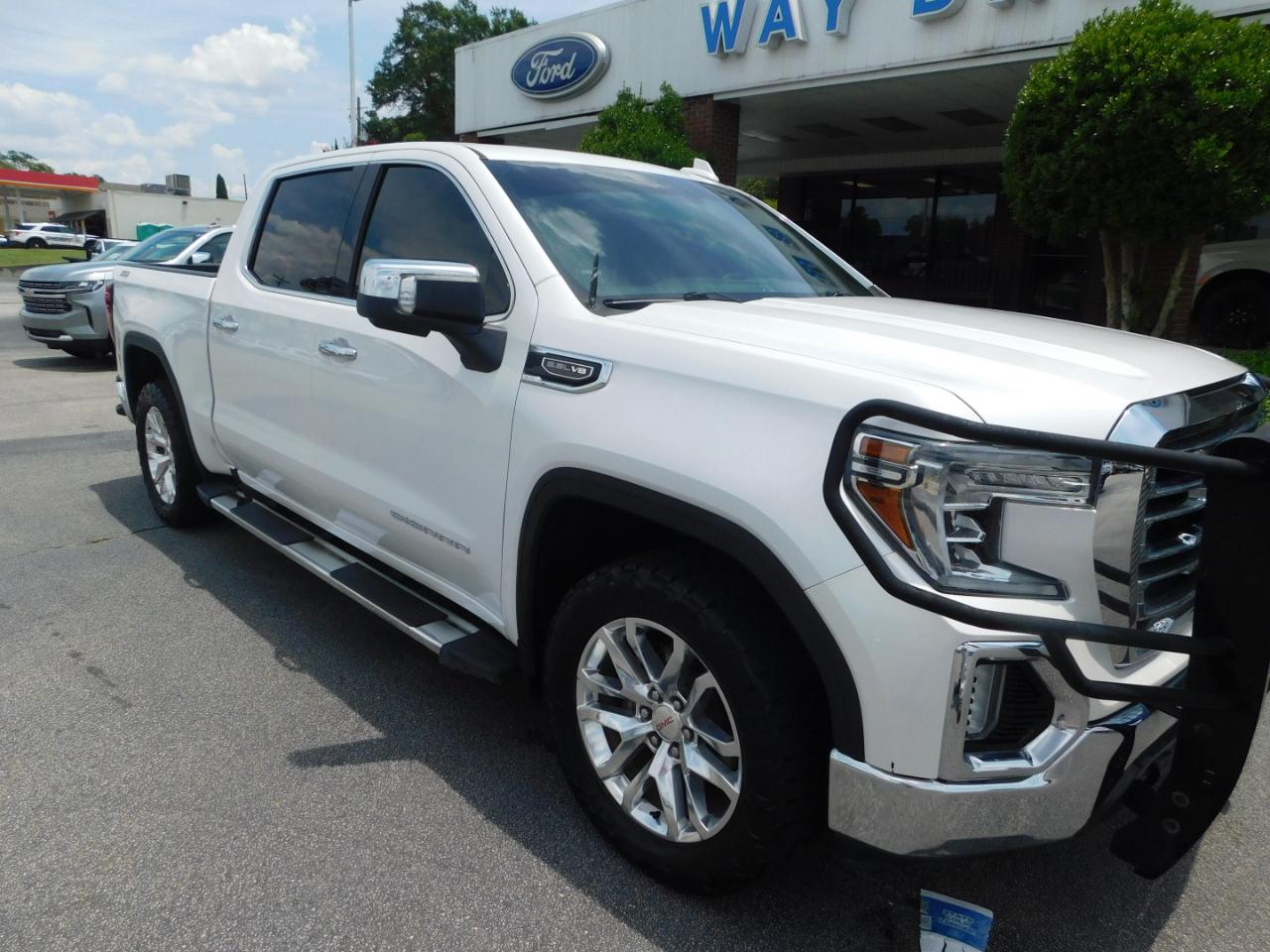 GMC Sierra 1500 4WD Crew Cab 147" SLT 2020