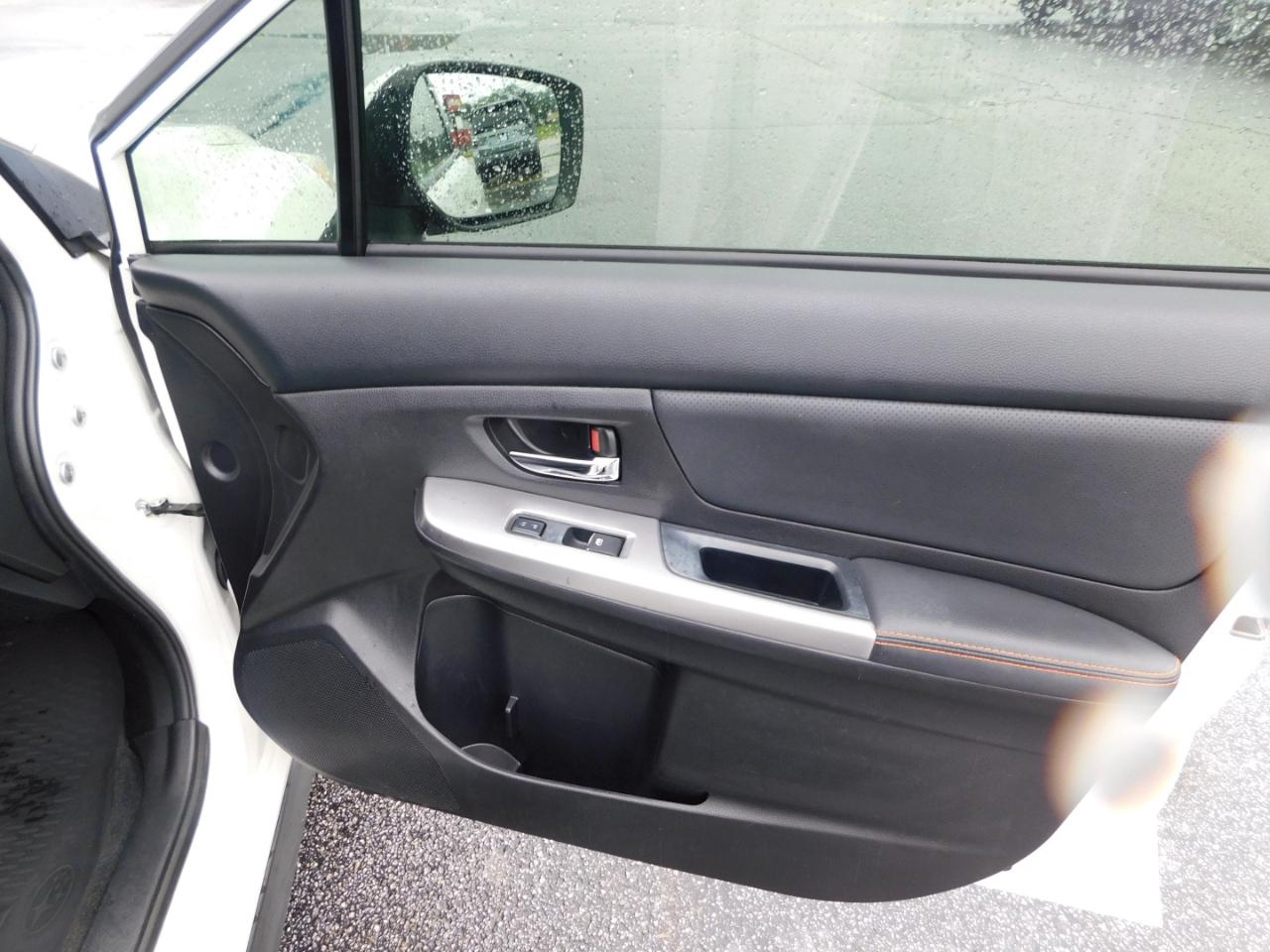 Subaru Crosstrek 5dr CVT 2.0i Limited 2016