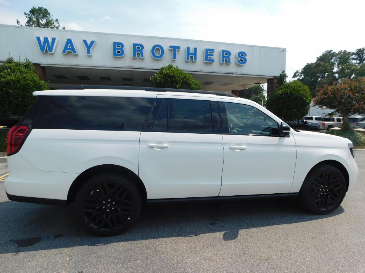 2027 Ford Expedition Max PLATINUM 4X4